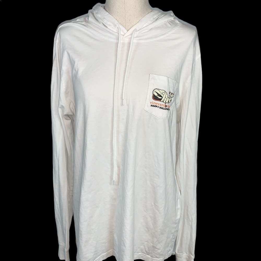 Rare VINEYARD VINES womens medium pullover happy Halloween glow in dark top flaw
